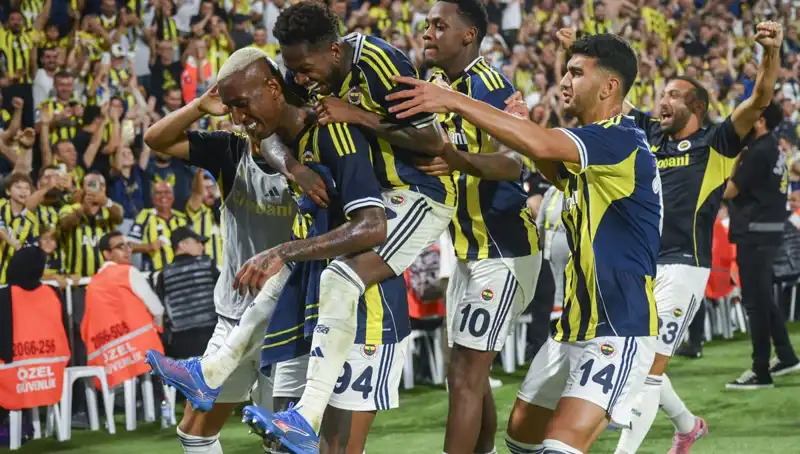 Fenerbahçe'nin 2023-2024 Sezonunda Elde Ettiği Dev Gelir ve Etkileri