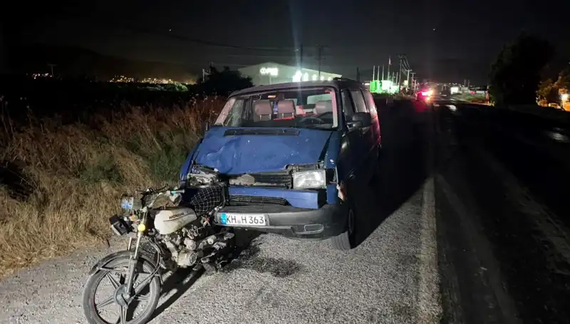 Söke'de Minibüs Ve Motosiklet Kaza Yaptı: Hayatını Kaybeden Var mı?
