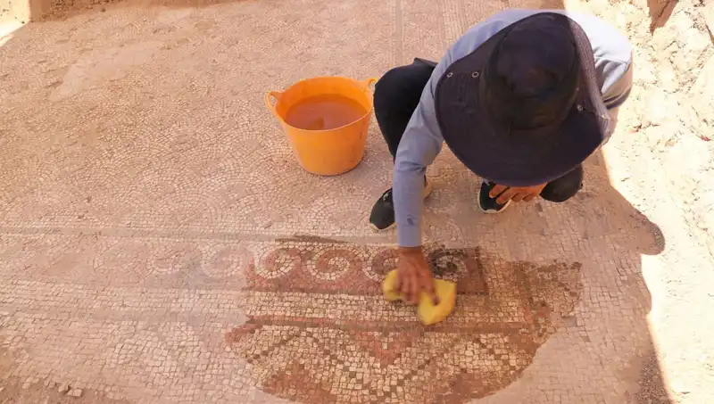 Mardin’de 1,500 Yıllık Mozaik Keşfi: Tarihin Derinliklerinden Gelen Sır