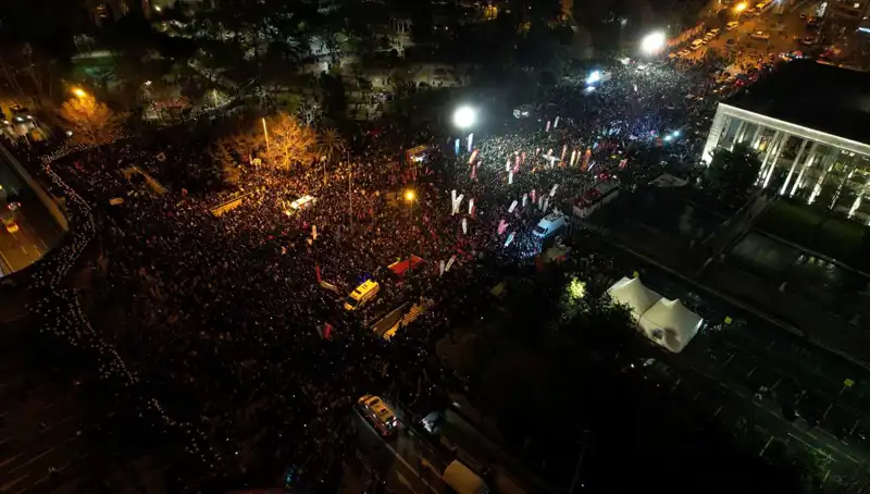 İstanbul, Ankara ve İzmir'de İmamoğlu Destekçileri Coşkuyla Yürüdü