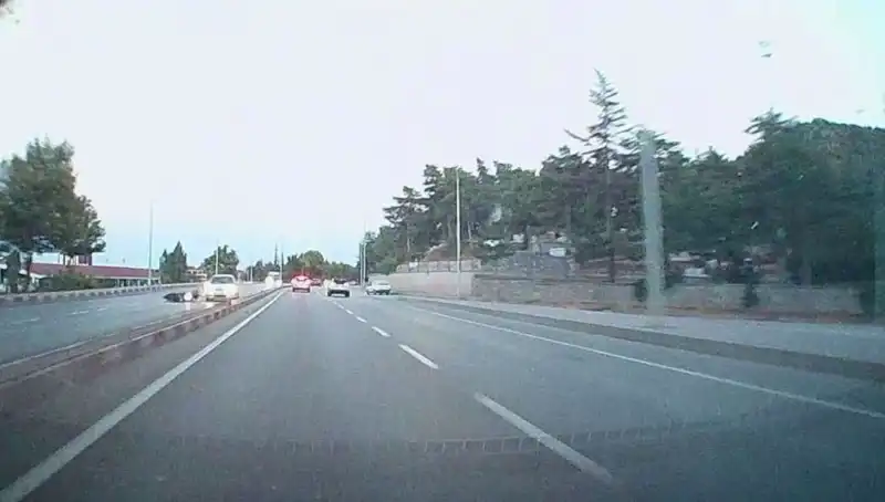 Otomobil ile Motosiklet Çarpıştı: Korkutan Kaza ve Yaralı Huzu!