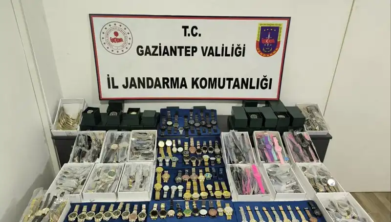 Gaziantep'te Baskın: Kaçak Saatlerin Piyasa Değeri 3 Milyon Lira!