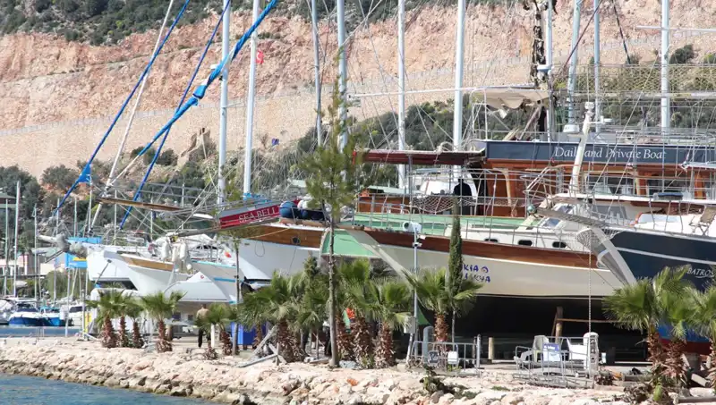 Kaş’ta Eşsiz Gezinti Deneyimi: Gezi Tekneleri Gün Sayıyor!