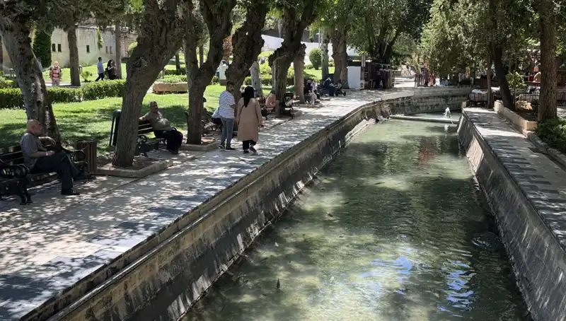 Şanlıurfa'da Sıcaklık Rekoru: Termometreler 37 Dereceyi Gördü!