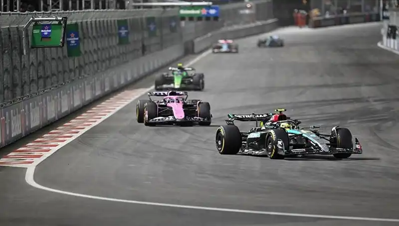 Formula 1 2024 Sezonu: Yeni Takvim, Takımlar ve Yarış Heyecanı