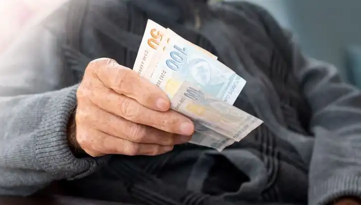 Emekli İkramiyesinde Yepyeni Dönem: 4 Bin TL Teklifi Genel Kurul’a Geliyor