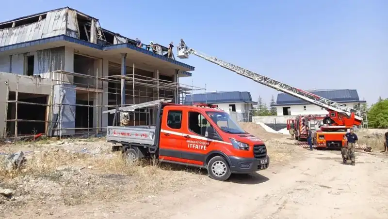 Ankara Gölbaşı'nda Villa Alanında Çıkan Yangın Korkuttu!