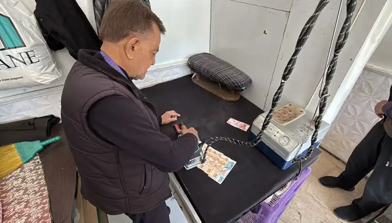 47 Yılı Aşan Terzi Ahmet’in Paraları Ütülettiği Şaşırtıcı Yöntem