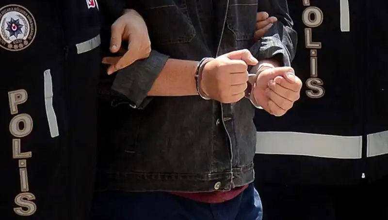 FETÖ'nün Dışişleri Bakanlığı Yapılanmasına Operasyon: Gözaltı Sayısı 8