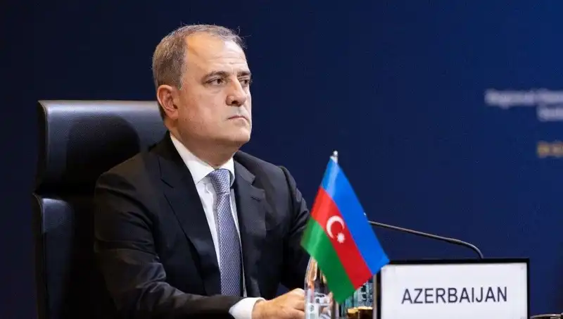 Azerbaycan ve Ermenistan: Tarihi Barış Anlaşmasıyla Geleceğe Umutla Bakıyorlar
