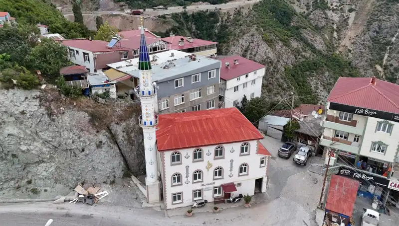 Ülke Genelinde Çelik Minare Siparişlerinde Patlama: Nedenleri ve Maliyetleri