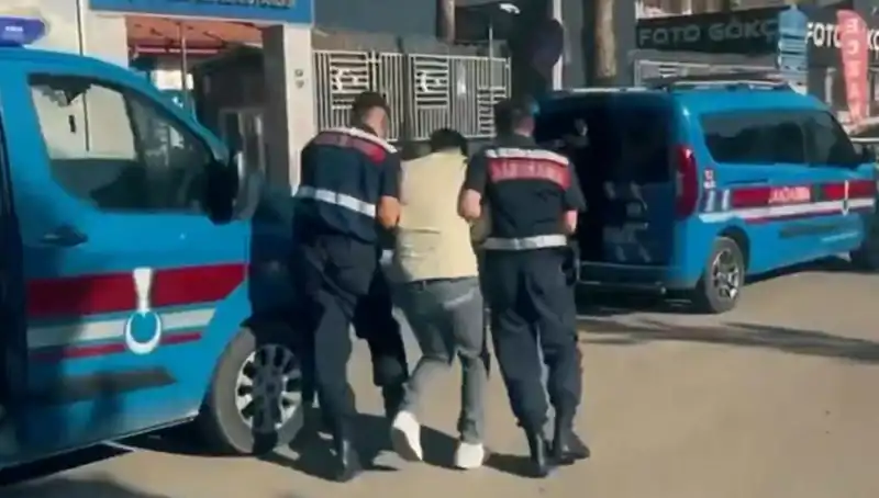10 İlde Eş Zamanlı Suç Örgütü Operasyonu: 74 Gözaltı