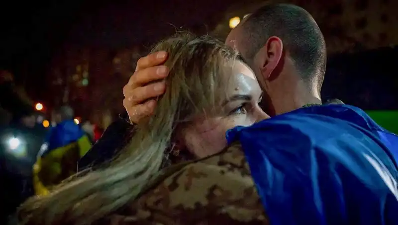 Ukrayna ve Rusya, Tarihi Takasla 350 Savaş Esirini Serbest Bıraktı