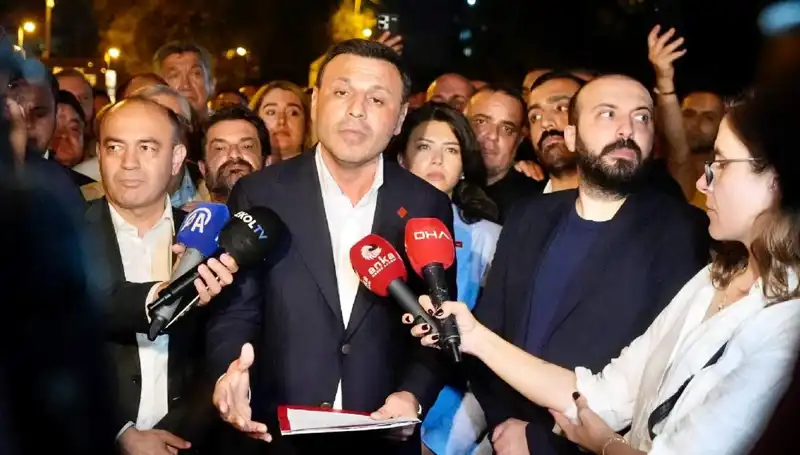 CHP İstanbul İl Başkanı Özgür Çelik'ten Protestolar Hakkında Önemli Açıklama