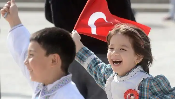 23 Nisan Ulusal Egemenlik ve Çocuk Bayramı Tatile Giriyor mu?