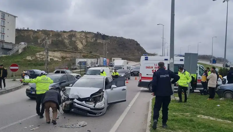 Sinop’ta Meydana Gelen Trafik Kazası: Çok Sayıda Yaralı Var
